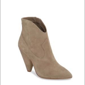 Vince Camuto Movinta Bootie